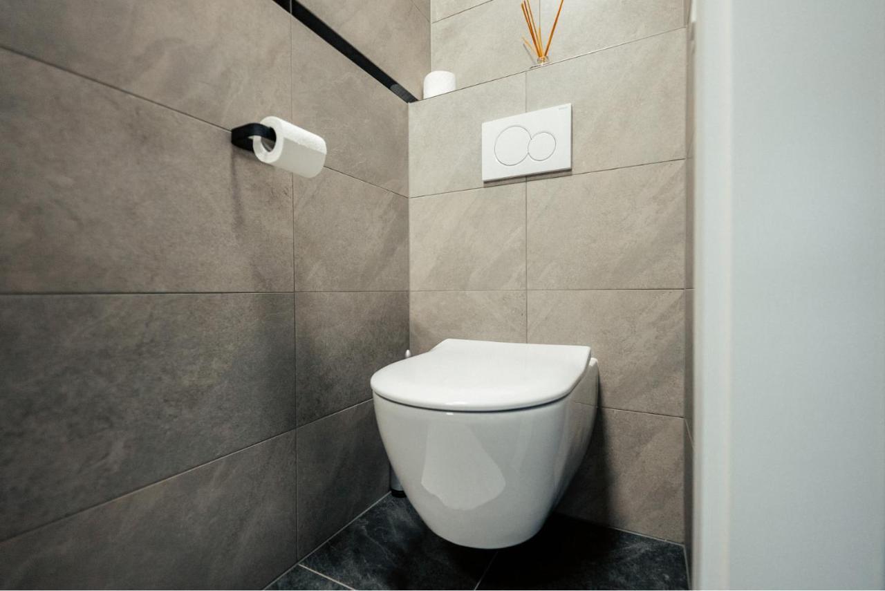 Luxury 1 Bedroom Apart W Swimmingpool, Spa & Fitness - Zenith Towers Apartment Luxemburg