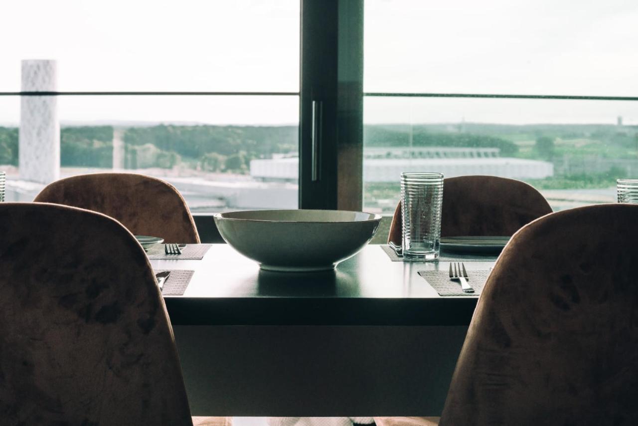 Luxury 1 Bedroom Apart W Swimmingpool, Spa & Fitness - Zenith Towers Apartment Luxemburg