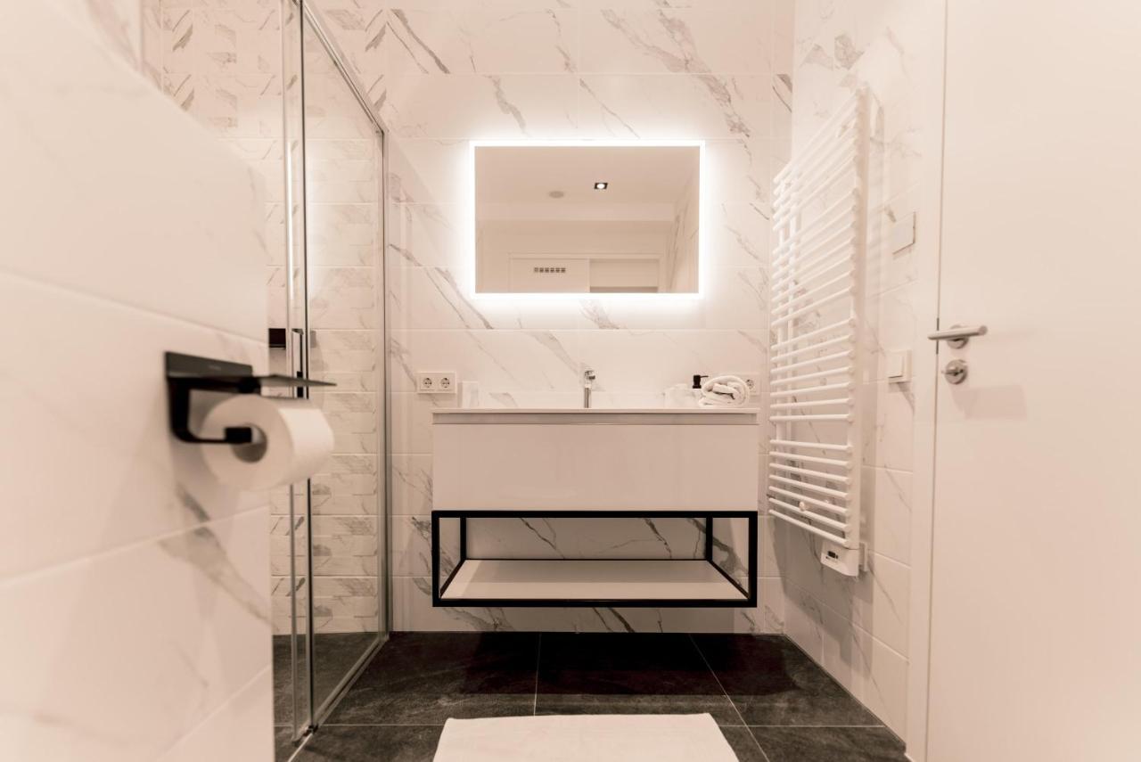 Luxury 1 Bedroom Apart W Swimmingpool, Spa & Fitness - Zenith Towers * Luxemburg